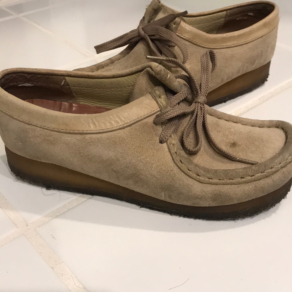 Clarks Tan Wallabees sz 5.5
